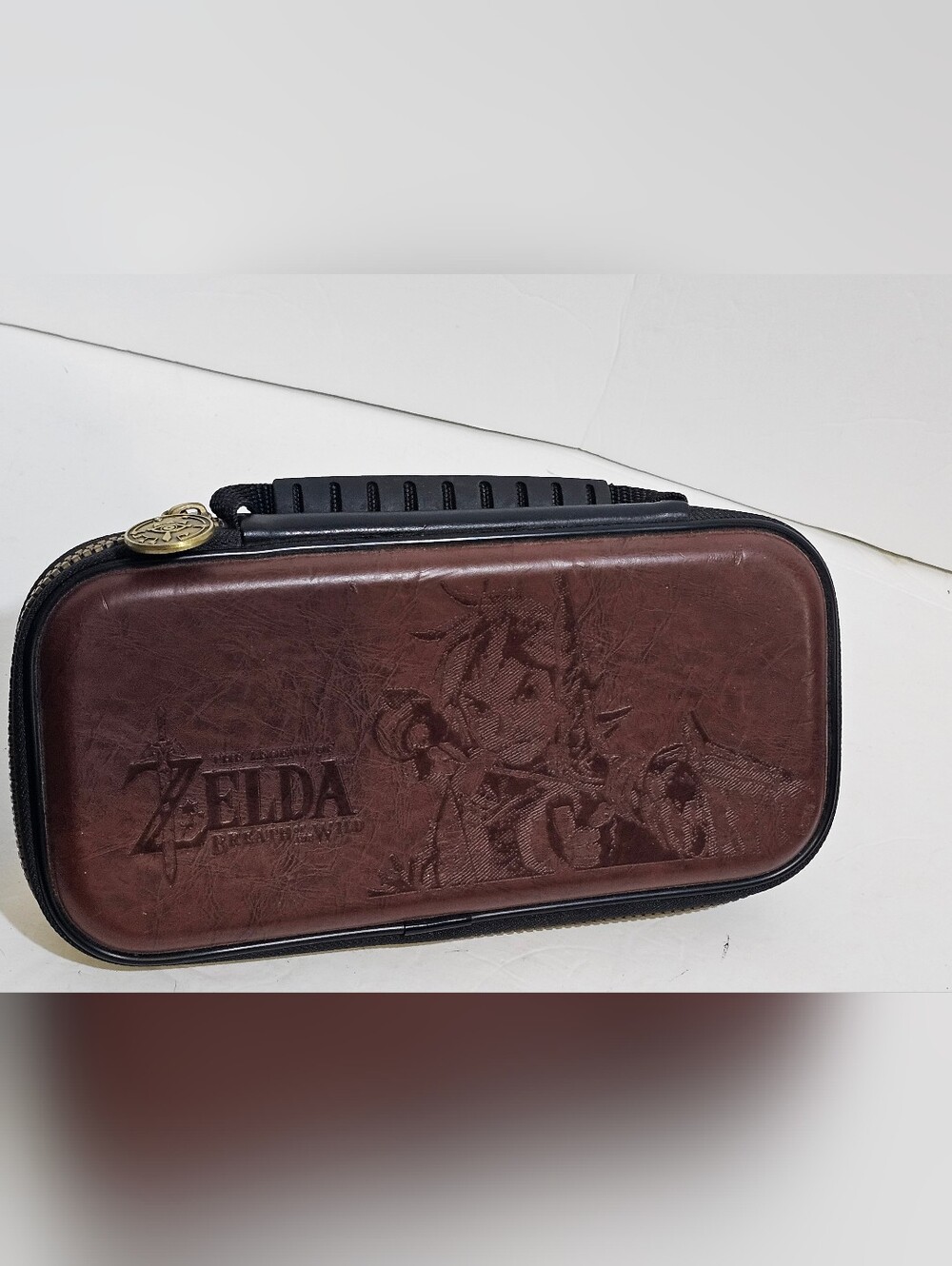 Nintendo Switch Legends Of Zelda Breath Of The Wild Case. Used